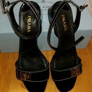 Authentic Prada Patent Leather Vernice Sanda